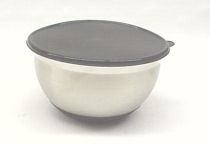 Stainless Steel 2 Qt. Mixing Bowl with Lid and Santoprene Base